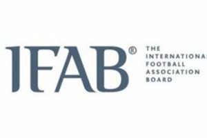 IFAB'dan futbola yeni kurallar!