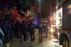 Elektrik panosu patladı: 22 kişi dumandan zehirlendi