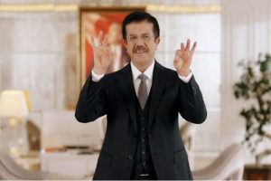 Zeybekci, reklam filminde işaret dili konuştu