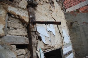 Hırsızlar çanak anteni çaldılar