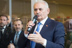 Binali Yıldırım: Türkiye'nin en büyük film platosunu kuruyoruz