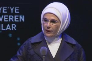 Emine Erdoğan, Enerji Veren Kadınlar Ödül Töreni'nde konuştu