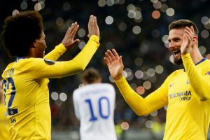 Giroud Chelsea'yi çeyrek finale uçurdu