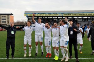 Karacabey Belediyespor'un hedefi mutlak galibiyet!