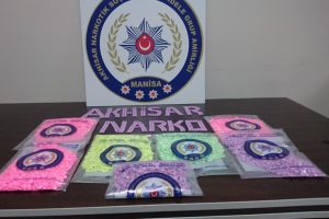 Uyuşturucudan gözaltına alınan 2 kişi tutuklandı