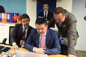 Bakan Pakdemirli'den telefonla miting daveti