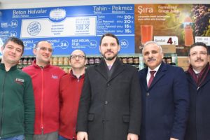 Berat Albayrak, Trabzon'da esnafı ziyaret etti