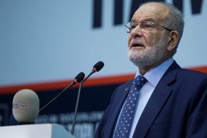 Karamollaoğlu: AK Parti bir şokla karşılaşacağı endişesini taşıyor