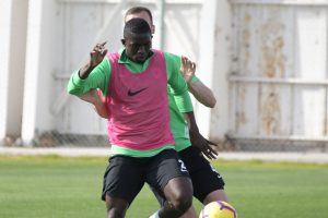 Atiker Konyaspor 8 eksikle çalıştı