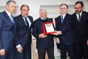 Binali Yıldırım, Milli Takım'ı ziyaret etti