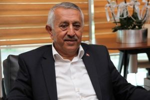 AK Partili Zeybek: O dönem bakan bana imam yolladı, cami imamı zannettim, meğer...