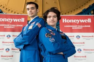 Honeywell, Türk öğrencileri ABD'de uzay kampına gönderdi