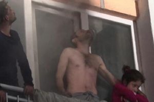 Beylikdüzü'nde yangın! 10 kişi kurtarıldı