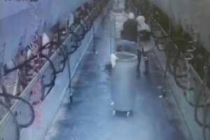 Denizli'deki deprem anından inanılmaz görüntüler