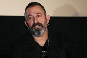 Cem Yılmaz'dan 'Gözümden düştün' diyen takipçisine yanıt