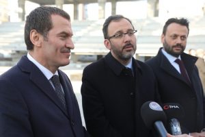 Kasapoğlu İstanbul'un en büyük buz pisti için tarih verdi