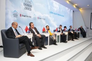 Bursa Uludağ Ekonomi Zirvesi'nde 'Çığır Açan Teknolojiler' tartışıldı