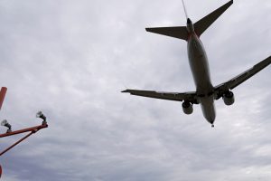 ABD'de Boeing 737 MAX tipi uçak acil iniş yaptı