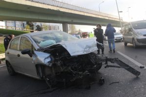 D-100 Karayolu feci kaza! Yaralılar var