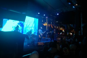 Gençler, ''Gece Yolcuları'' şarkılarıyla eğlendi