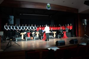 Bursa İnegöl'de gençlerden muhteşem konser
