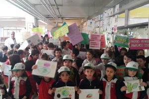 31 Bin öğrenci greve gitti