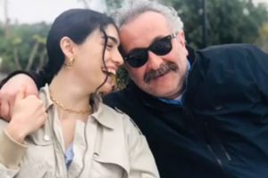 Hazar Ergüçlü-Onur Ünlü'den aşk pozu