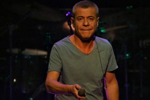 Levent Yüksel hayranlarını mest etti