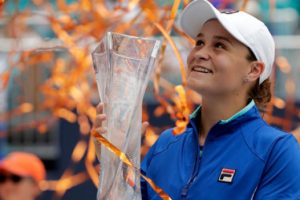 Ashleigh Barty şampiyon oldu