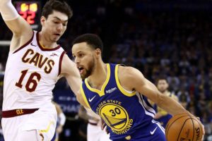 Golden State seriye bağladı!