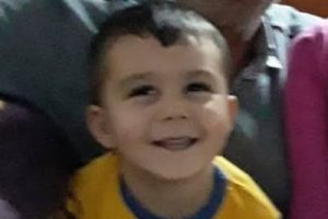 Üzerine televizyon düşen minik Efe öldü