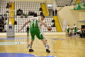 Manisa BBSK şampiyon Bursaspor'a yenildi