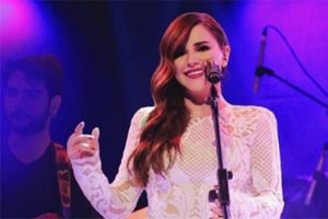 Merve Özbey'den yeni imaj