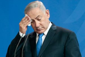 Netanyahu eleştirdiği eski Başbakan Olmert'in durumuna düştü
