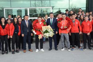 Avrupa'dan Kayseri'ye 3 madalya birden