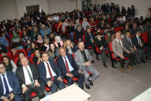 Öğrenciler bilgilerini davetlilerle paylaştı