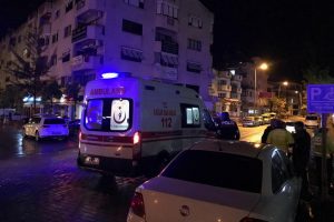 Bıçaklanan travesti adliyeye sığındı