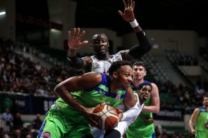 TOFAŞ, Gaziantep Basketbol'u mağlup etti