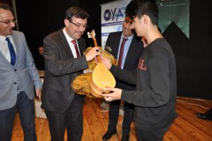Bursa İl Milli Eğitim Müdürü Dülger: Bir müzik aleti çalmak bir insana disiplinli olmayı öğretir