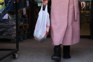 5 büyük zincir markette poşet kullanımı yüzde 75 azaldı