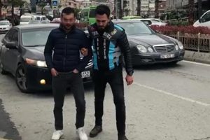 Asker konvoyundaki 'drift' atan maganda yakalandı