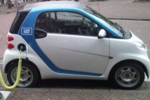 Elektrikli araçlar 3 yıl içinde benzinlilerden ucuz olacak