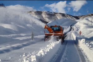 Tunceli'de kar ve yağmur hayatı olumsuz etkiliyor