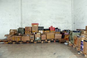 176 bin 526 kutu kaçak kozmetik ürünü ele geçirildi
