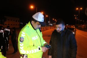 Alkollü yakalandı, yediği para cezasının az olmasına üzüldü