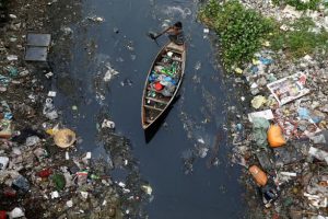 Plastik atıklar havayı da kirletiyor