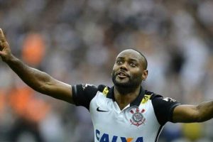 Vagner Love şampiyonluğu getirdi