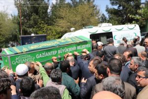 CHP Oğuzeli İlçe Başkanı Keskinsoy toprağa verildi