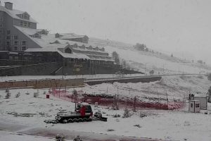 Bursa Uludağ'da mayıs ayında kar sürprizi