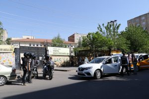 Diyarbakır'da 350 polisle narkotik denetimi